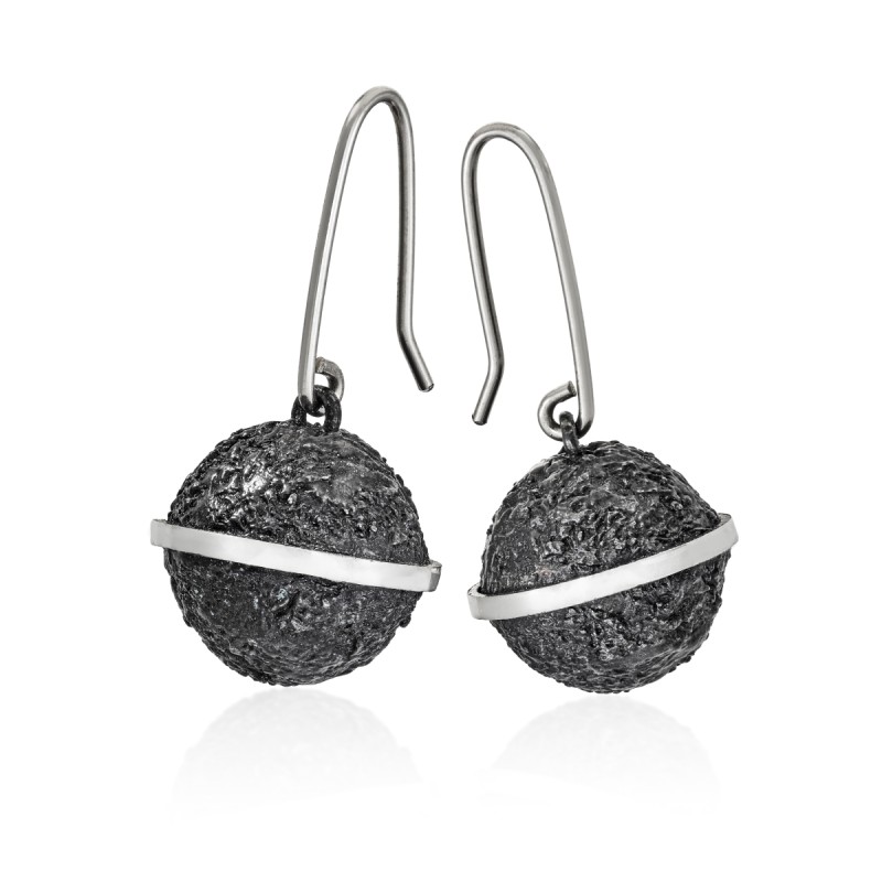 Ball earrings Lava 2