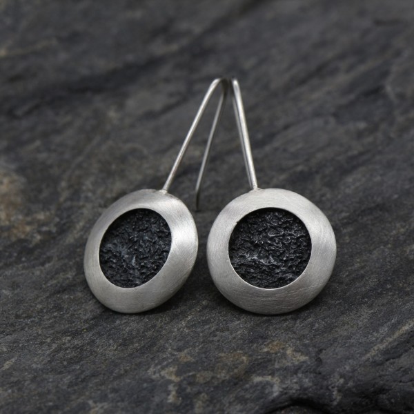 Earrings center Lava