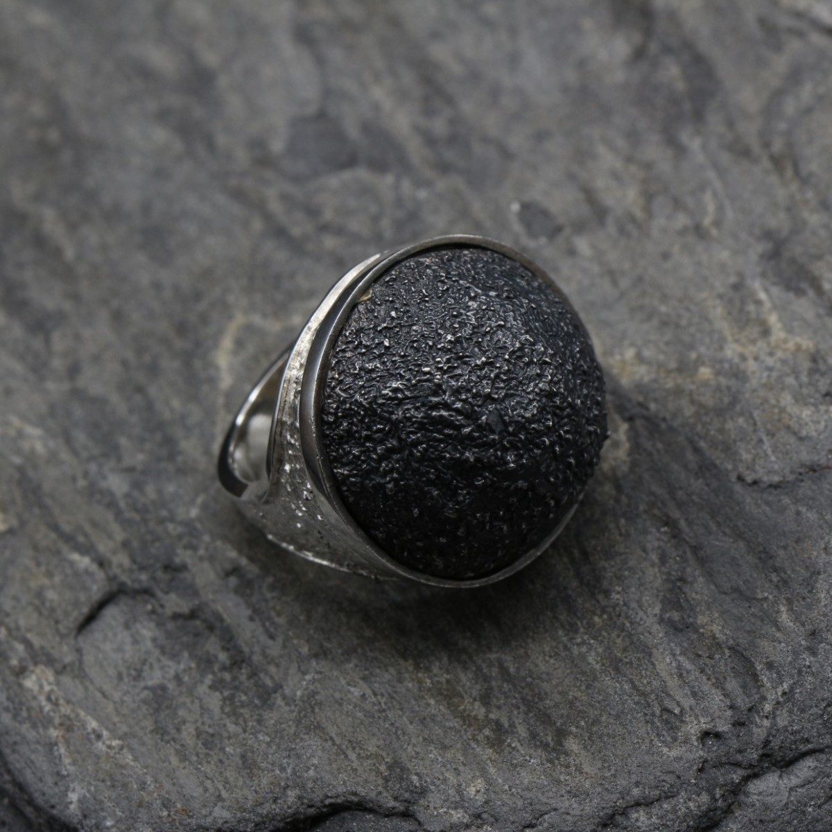 Anillo Lava bola