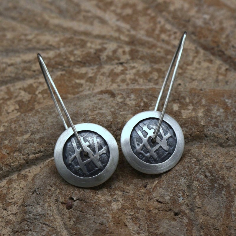 Hook earrings TM 2