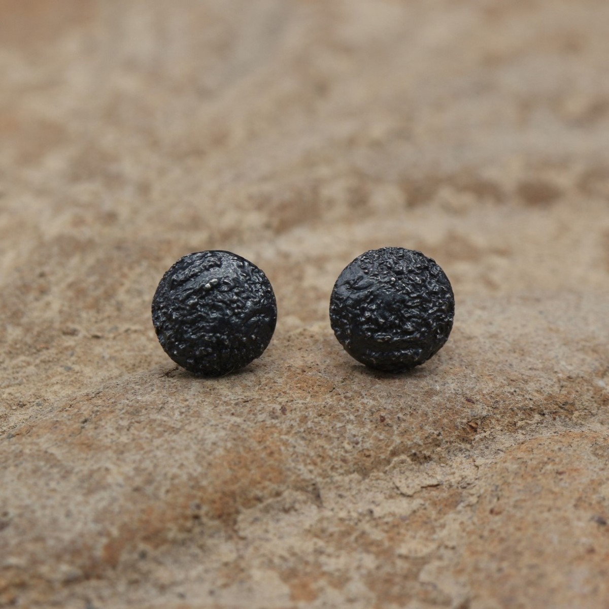 Rounds earrings Lava