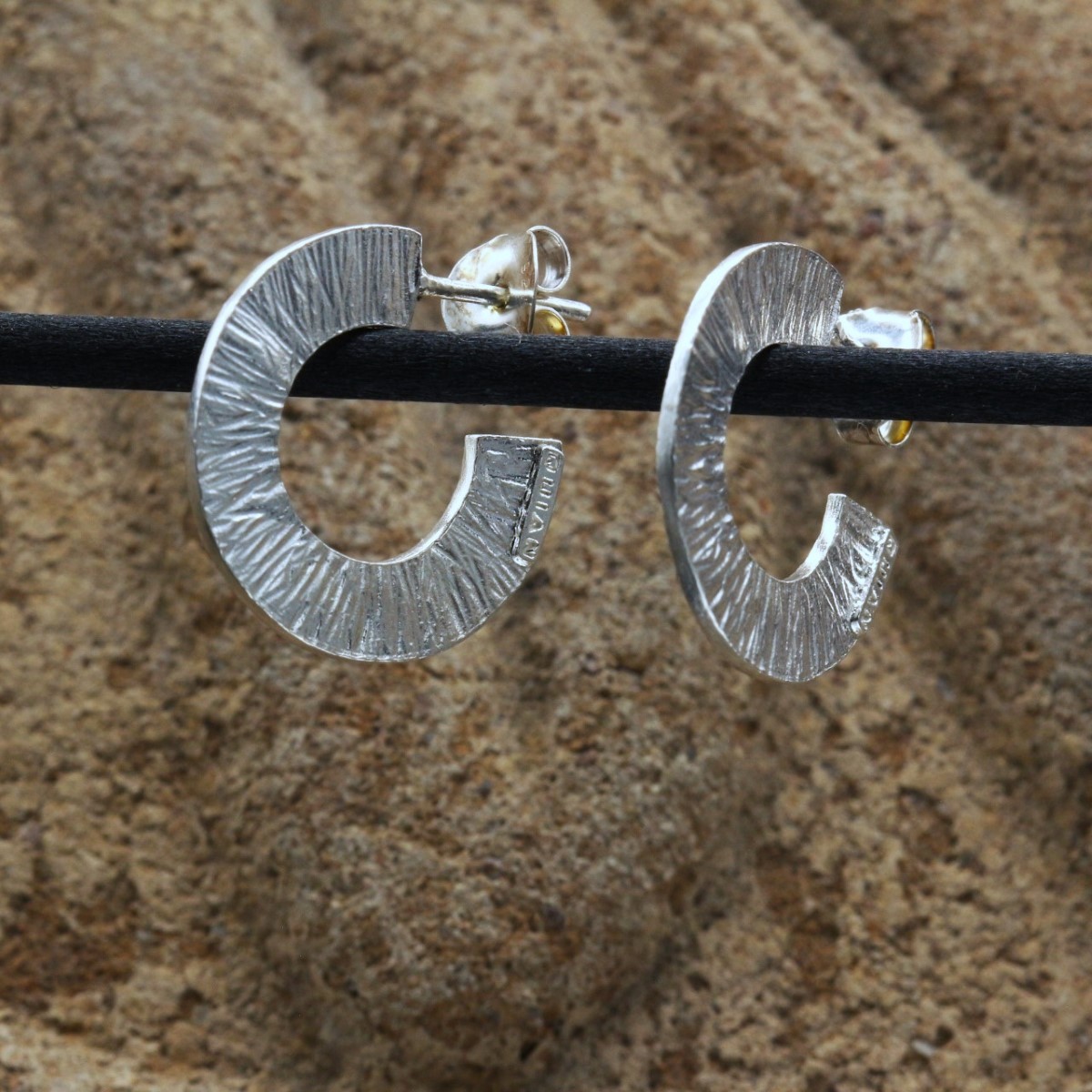 Small earrings Martelè