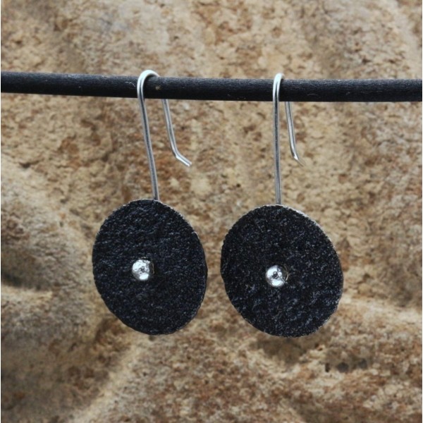 Round earrings Pol Lava