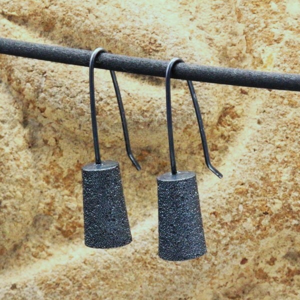 Pendientes Lava cono